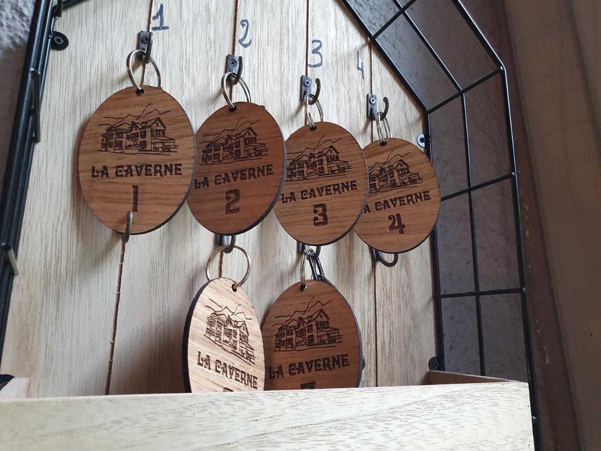 Auberge La Caverne لارونس المظهر الخارجي الصورة