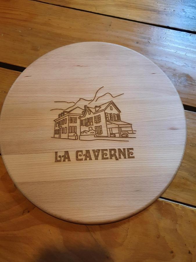 Auberge La Caverne لارونس المظهر الخارجي الصورة