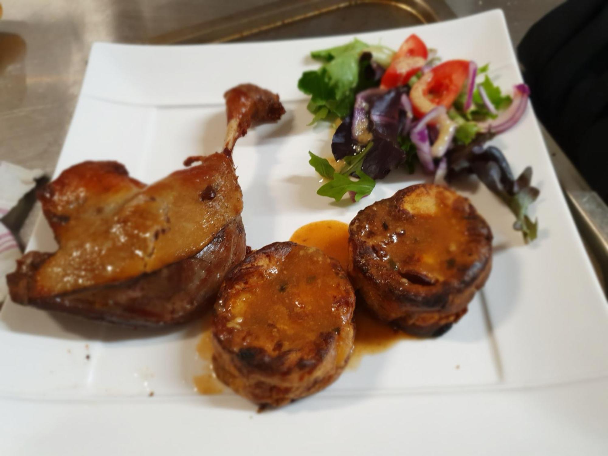 Auberge La Caverne لارونس المظهر الخارجي الصورة