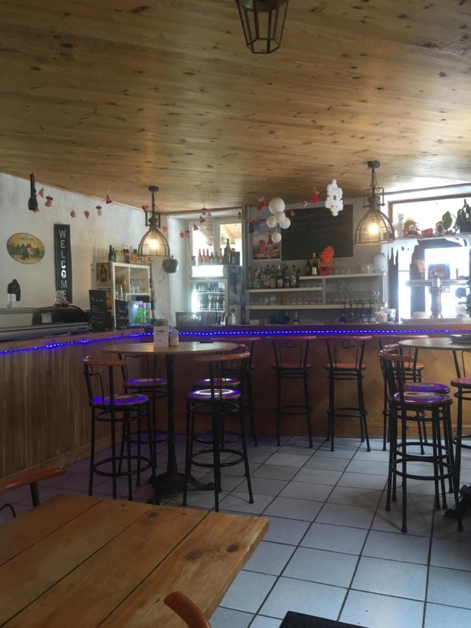 Auberge La Caverne لارونس المظهر الخارجي الصورة